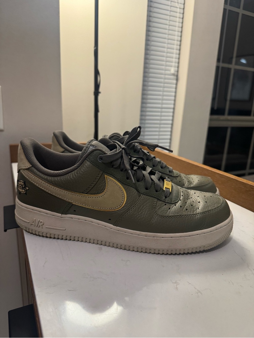 Nike Air Force 1 Low Men's Sneakers - Olive/Khaki - turtle